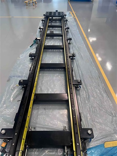 自動地上レール